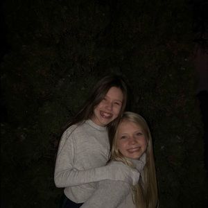 Meet your Posher, Elina